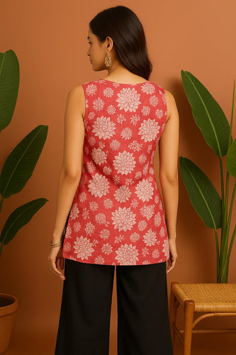 Udariya Women’s Floral Printed Sleeveless Short Kurti Pink - Alternative view